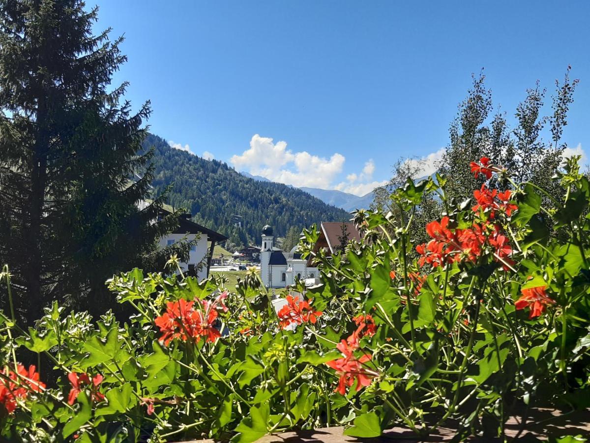 Landhaus Klausnerhof Hotel Garni Seefeld in Tirol Exterior foto